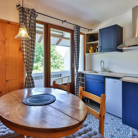 Apartment Au Manoir Des Sens Avec Bain Nordique Jacuzzi *